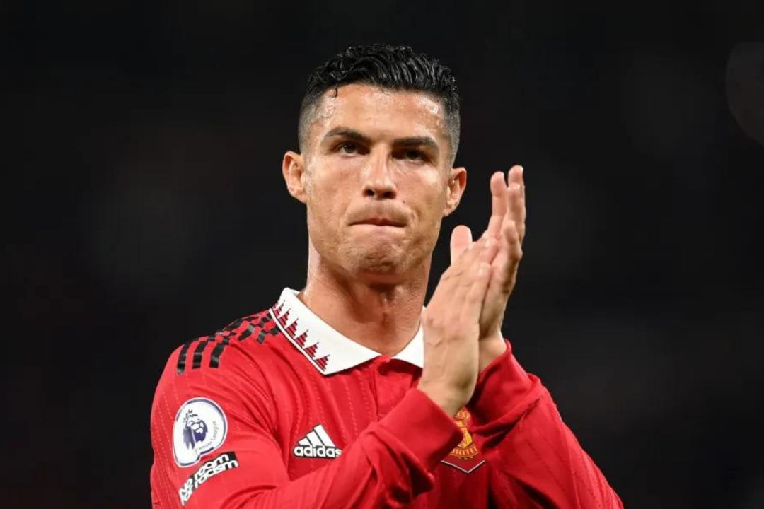 No momento, você está visualizando Por que Cristiano Ronaldo foi afastado do United?