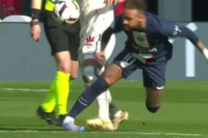 Leia mais sobre o artigo <strong>Qual a gravidade da lesão de Neymar?</strong>